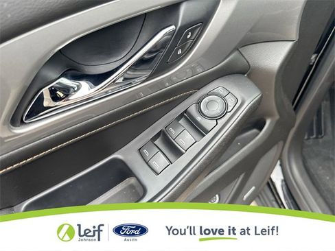 Used 2021 Chevrolet Traverse RS image 19