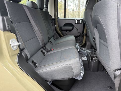 New 2026 Jeep Gladiator Sport AWD/4WD image 34