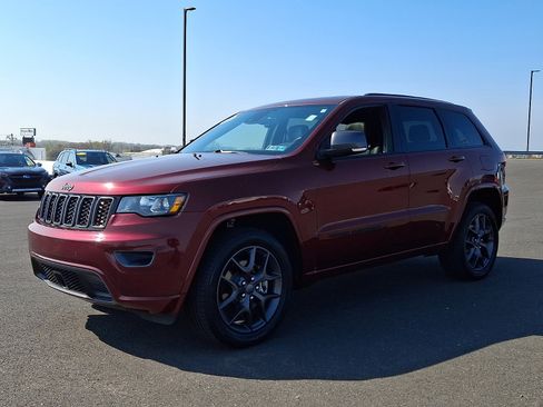 Used 2021 Jeep Grand Cherokee Limited w/ Quick Order Package 28K 80th AWD/4WD image 3