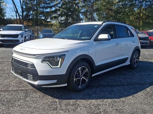 New 2025 Kia Niro EX w/ EX Cold Weather Package image 4