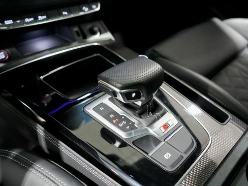 Used 2025 Audi SQ5 Premium Plus w/ Premium Plus Package image 18