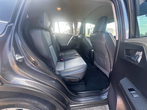 Used 2015 Toyota RAV4 Limited image 35