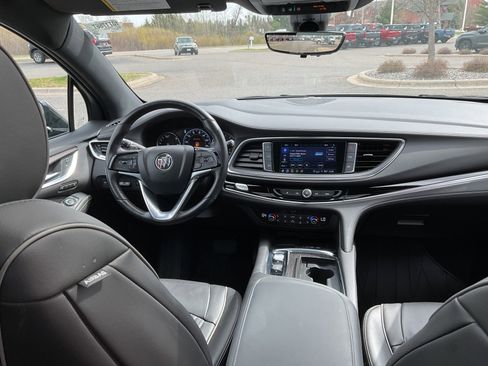 Used 2023 Buick Enclave Avenir w/ Avenir Technology Package AWD/4WD image 22