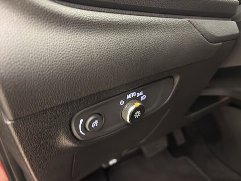 Used 2024 Buick Encore GX Sport Touring image 21