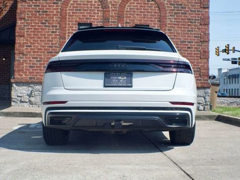 Used 2020 Audi Q8 Prestige image 6