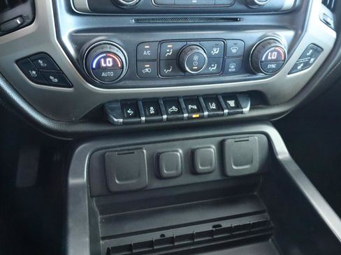 Used 2016 GMC Sierra 2500 Denali w/ Duramax Plus Package image 21