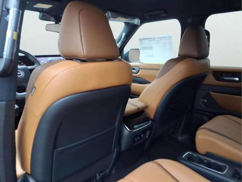New 2026 Nissan Armada SL w/ Captain's Chari Seat Package RWD image 12