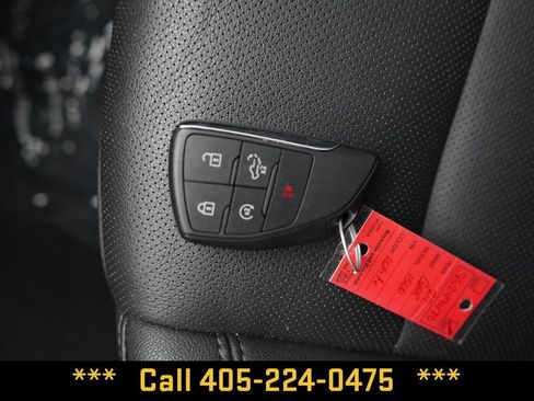 Used 2025 GMC Sierra 1500 SLT AWD/4WD image 44