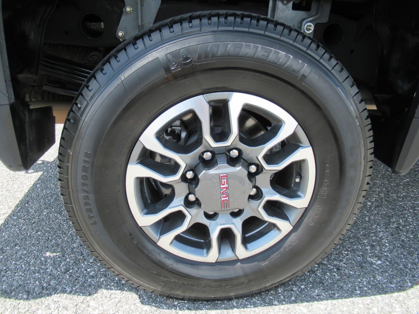 Used 2024 GMC Sierra 2500 SLE w/ SLE Value Package; AWD/4WD image 8