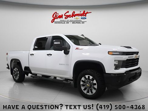 Used 2025 Chevrolet Silverado 2500 Custom w/ Custom Value Package image 1