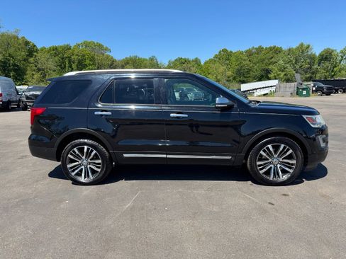 Used 2016 Ford Explorer Platinum AWD/4WD image 6