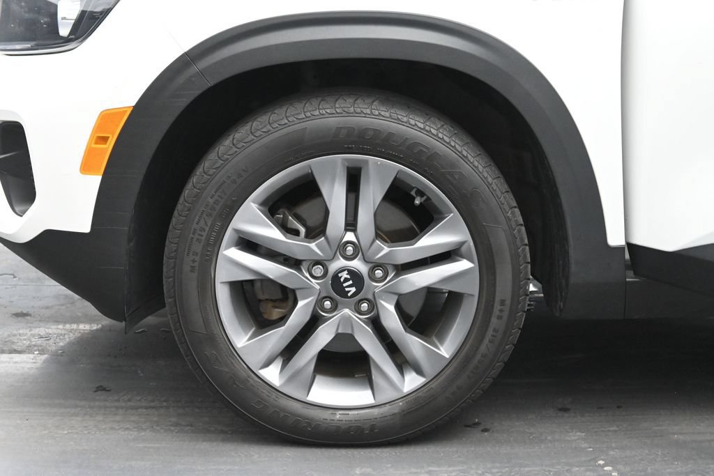 Used 2021 Kia Seltos LX AWD/4WD image 30