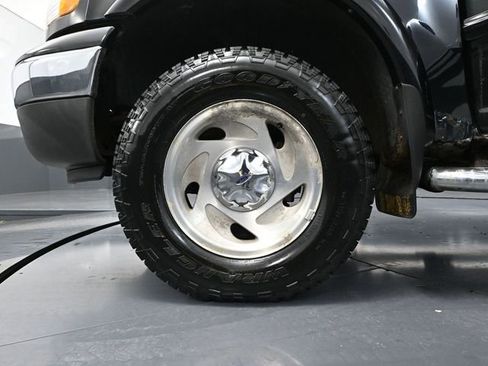 Used 2003 Ford F150 XLT image 17