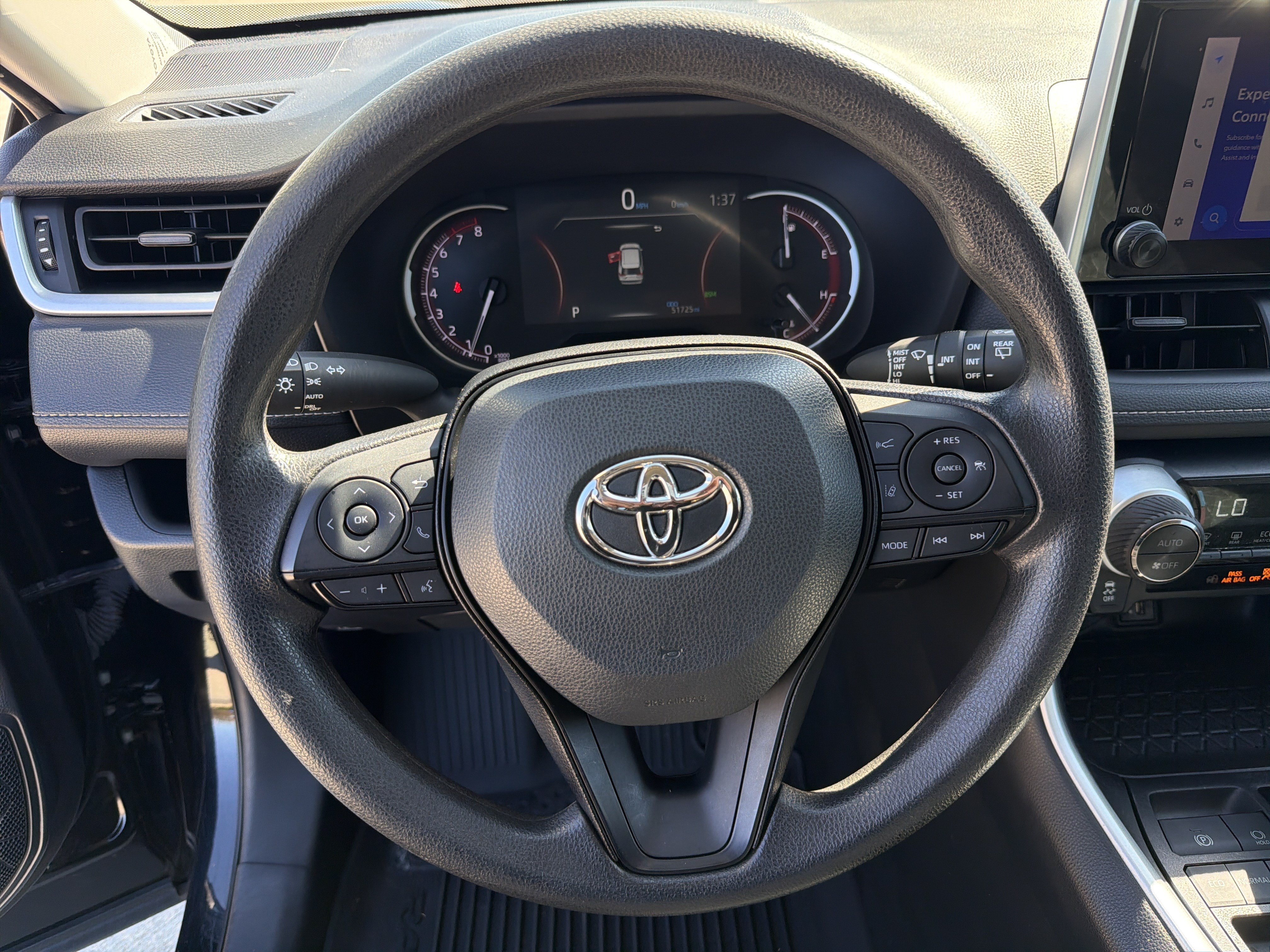 Used 2023 Toyota RAV4 XLE FWD image 26