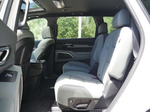 Certified 2024 Kia Telluride EX X-Line AWD/4WD image 16