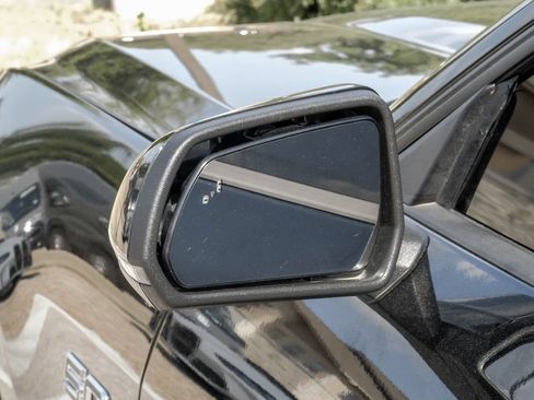 Used 2025 Ford Mustang GT Premium RWD image 37