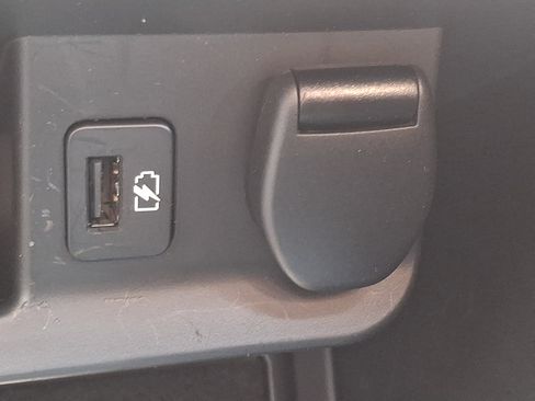 Used 2020 Nissan Rogue S AWD/4WD image 23