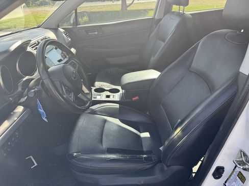 Used 2017 Subaru Outback 3.6R Limited AWD/4WD image 21