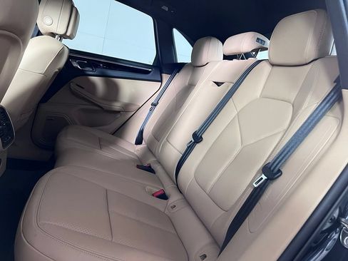 Certified 2026 Porsche Macan AWD/4WD image 25