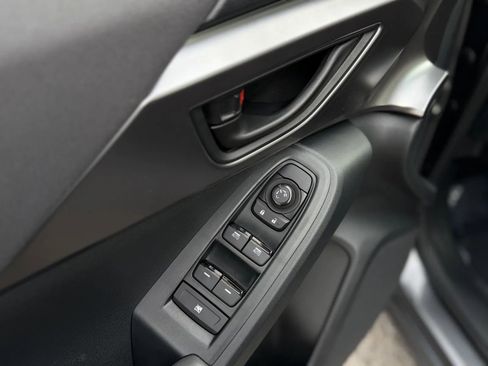 Used 2025 Subaru Impreza 2.0i AWD/4WD image 32