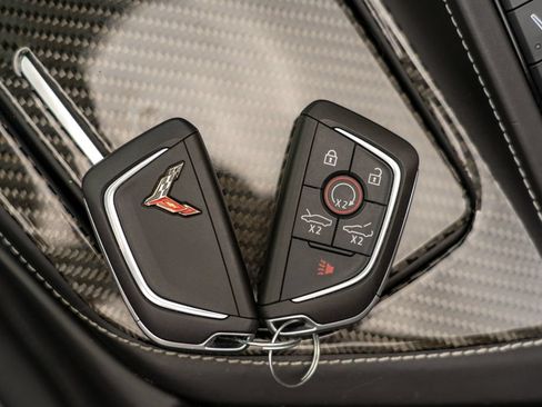 Used 2022 Chevrolet Corvette Stingray Premium Cpe w/ Z51 Performance Package RWD image 30