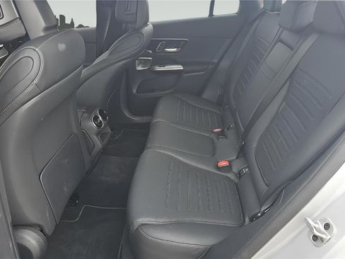 Used 2023 Mercedes-Benz GLC 300 4MATIC w/ Pinnacle Trim Package image 13