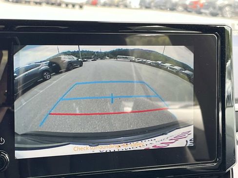 Used 2025 Toyota Corolla SE FWD image 31