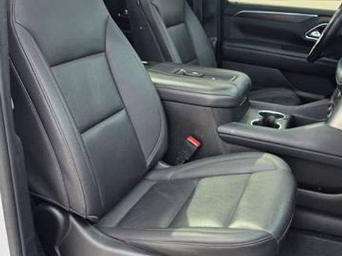 Used 2022 Chevrolet Tahoe Z71 w/ Off-Road Capability Package image 13