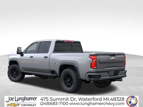 New 2026 Chevrolet Silverado 2500 ZR2 AWD/4WD image 3