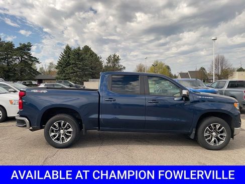 Used 2022 Chevrolet Silverado 1500 LT w/ Protection Package image 2