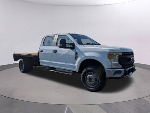 Used 2022 Ford F350 XL w/ Power Equipment Group AWD/4WD image 6