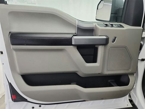 Used 2018 Ford F150 XLT w/ Equipment Group 301A Mid image 17