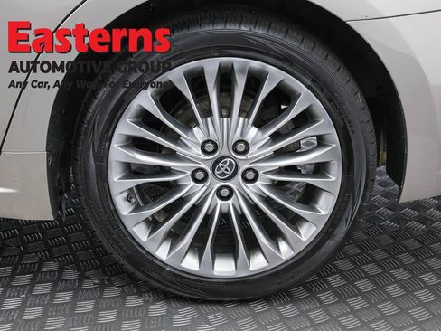 Used 2017 Toyota Avalon Limited w/ All Weather Liner Package FWD image 35