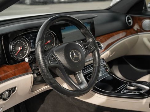 Used 2018 Mercedes-Benz E 300 E 300 4MATIC Sedan 4D image 15