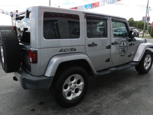 Used 2013 Jeep Wrangler Unlimited Sahara w/ Connectivity Group image 6
