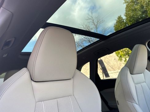 New 2025 Audi Q5 Premium Plus image 16