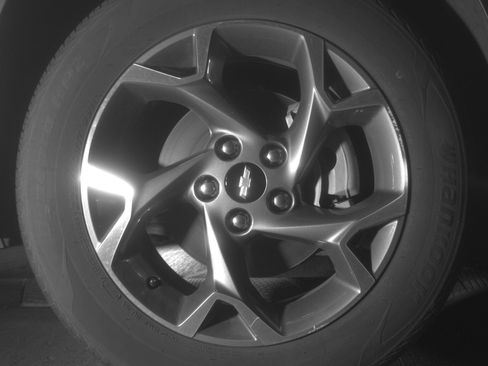 Used 2025 Chevrolet Trax LT FWD image 13