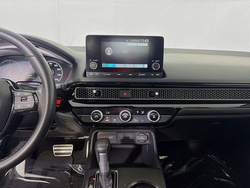 Used 2025 Honda Civic Sport image 16