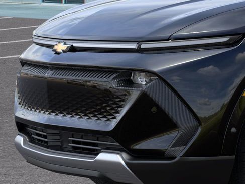 New 2025 Chevrolet Equinox EV LT w/ Convenience Package image 37