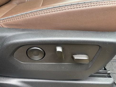 Used 2022 Chevrolet Tahoe High Country image 20