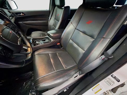 Used 2024 Dodge Durango GT RWD image 11