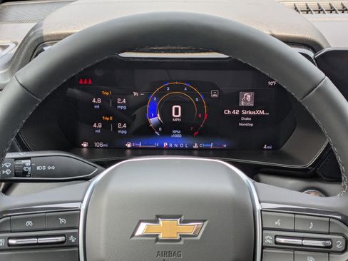 New 2024 Chevrolet Colorado LT w/ LT Convenience Package II image 12