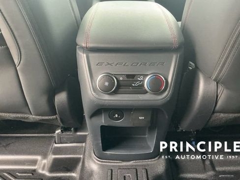 Used 2026 Ford Explorer ST-Line RWD image 31