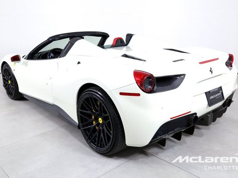 Used 2018 Ferrari 488 Spider RWD image 7