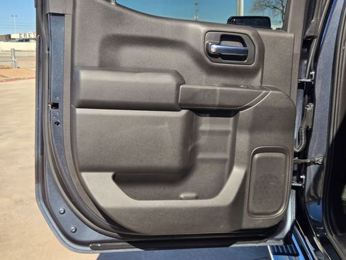 Used 2020 Chevrolet Silverado 1500 LT w/ Texas Edition image 15