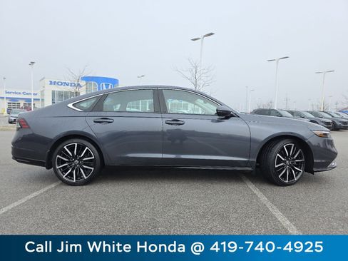 Certified 2023 Honda Accord Touring image 18