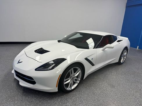 Used 2015 Chevrolet Corvette Stingray Coupe RWD image 21