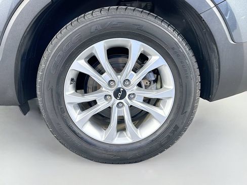 Used 2022 Kia Telluride LX AWD/4WD image 33