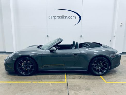 Used 2015 Porsche 911 Carrera GTS image 4