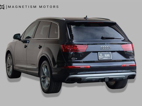 Used 2018 Audi Q7 3.0T Prestige w/ Prestige Package AWD/4WD image 9